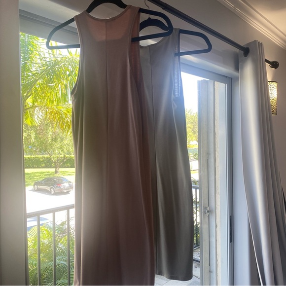 Two bodycon forever 21 dresses for the price of one! - Picture 2 of 2